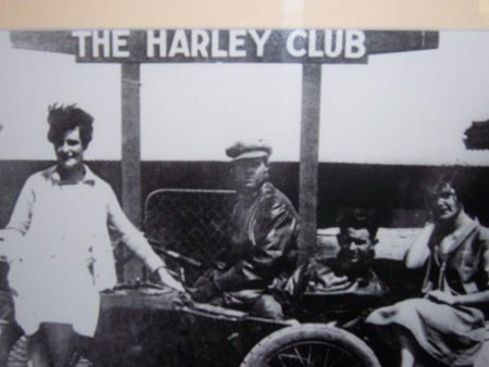 gate to Harley House 1920's